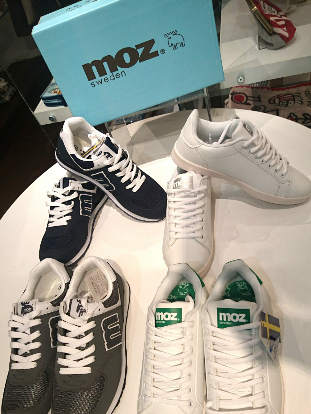 Moz スニーカー Billboard Place 新潟ファッションビル万代ビルボードプレイス Moz スニーカー Billboard Place 新潟ファッションビル万代ビルボードプレイス