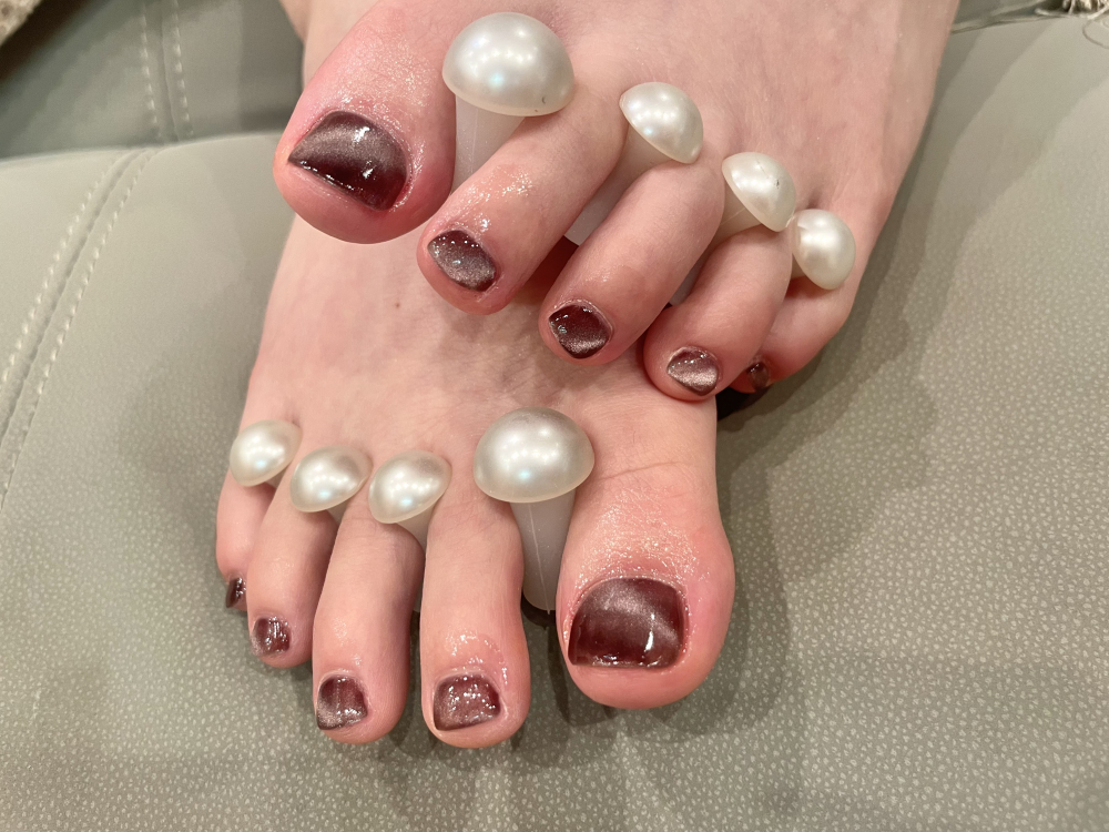 フットネイルと同時に角質ケアがお得!