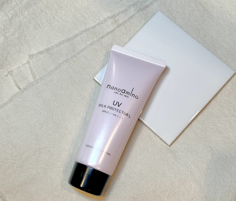 【母の日ギフト】UV対策のできる美容液!