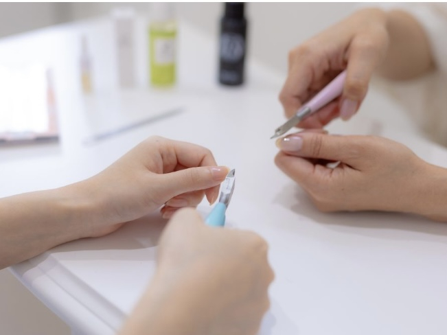 実は巻き爪の原因は爪ではない?正しい爪の切り方が学べる講座♪