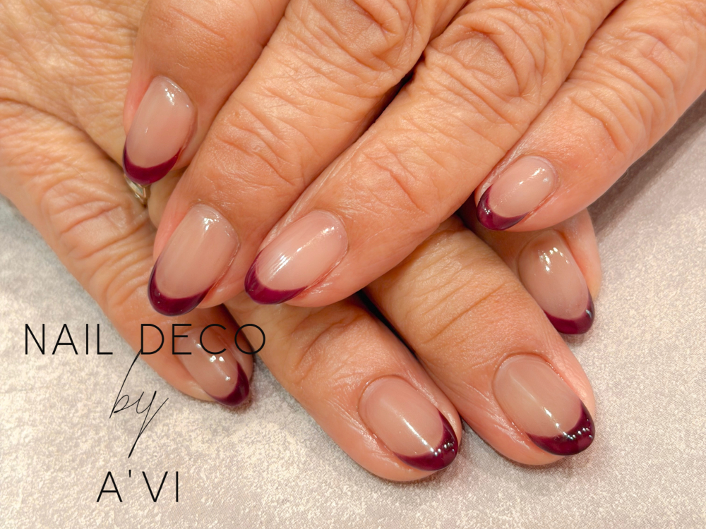 王道フレンチネイル✨