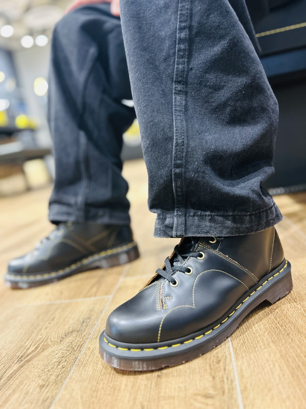 クラシックなデザインのモンキーブーツ♪ - BILLBOARD PLACE 新潟 クラシックなデザインのモンキーブーツ♪ - BILLBOARD PLACE 新潟