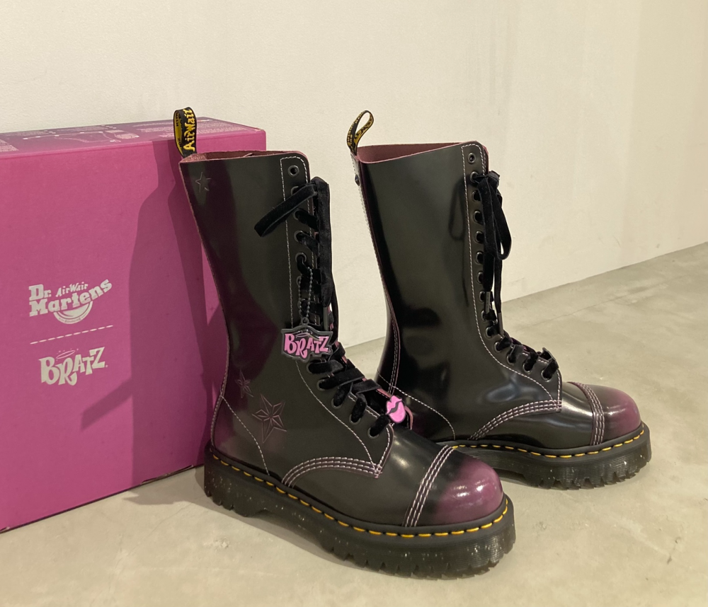 ［新品未使用］ビルボードミュージックアワード2019 パンフレット ブレスレット BRATZとのコラボアイテムが登場！ - BILLBOARD PLACE 新潟