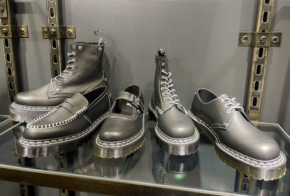 白のダブルステッチシリーズが登場!!