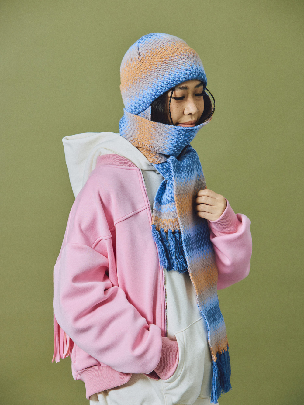 今季注目は帽子とマフラーの一体型!おすすめアイテムと巻き方集