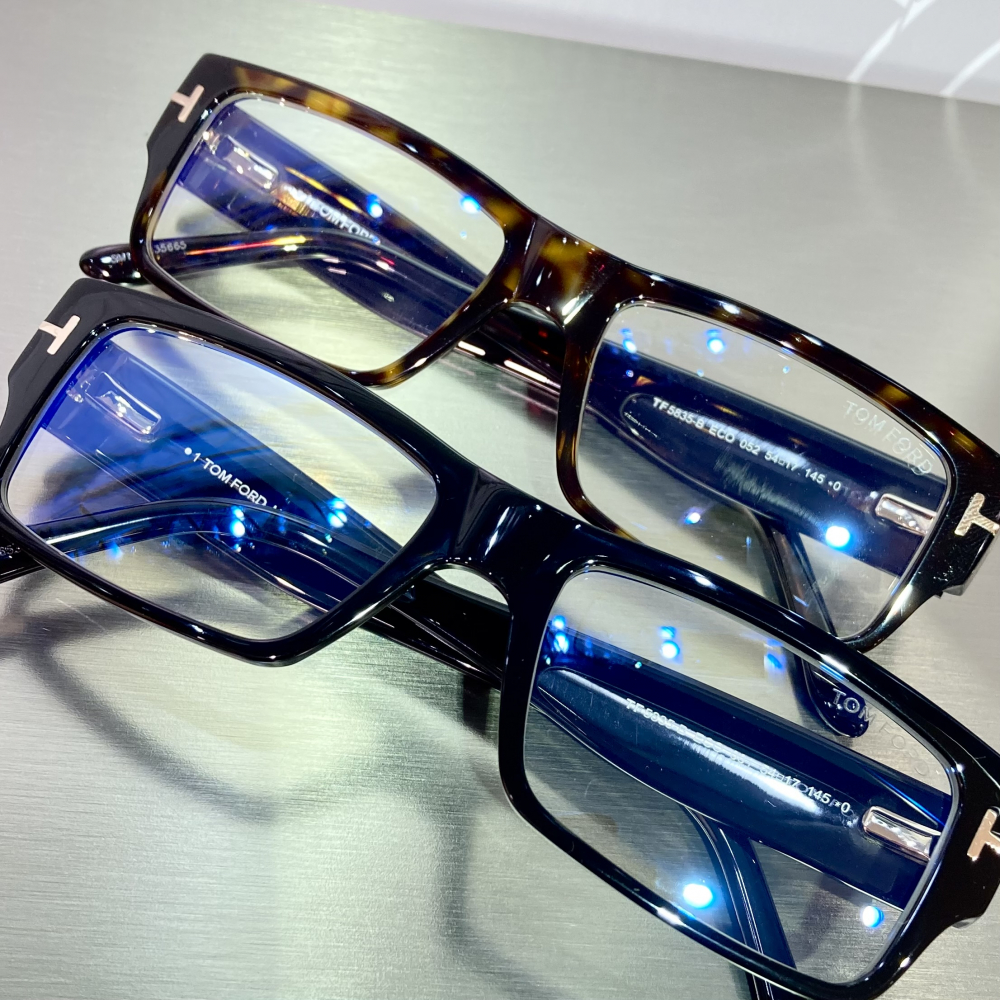 【TOM FORD】男性にオススメフレーム【TF5835-B】のご紹介
