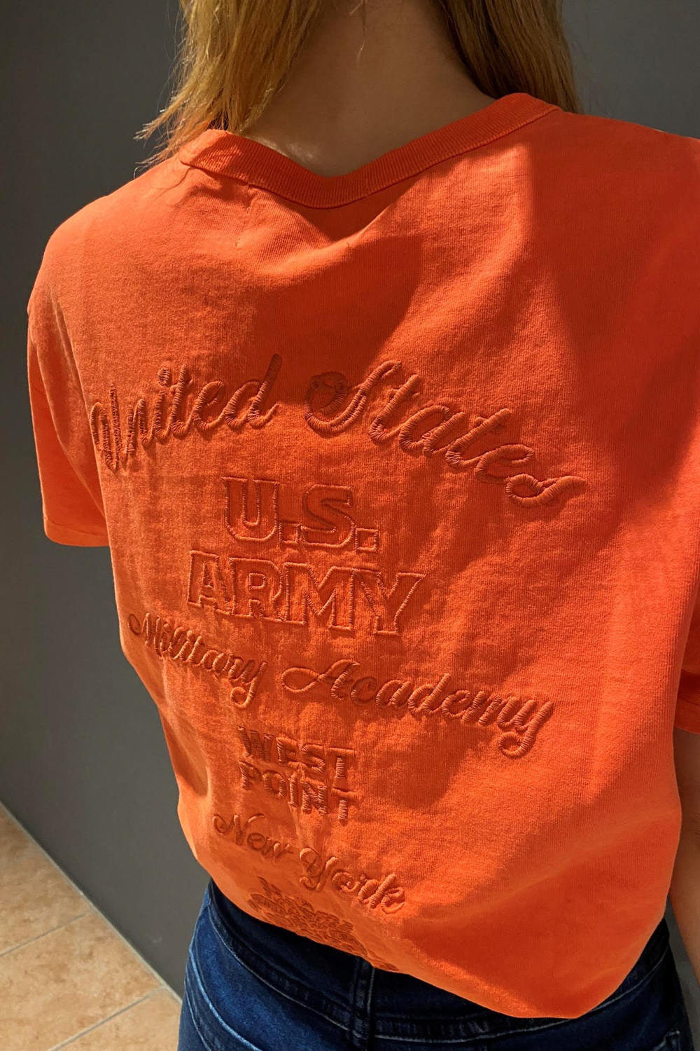 【AVIREX】秋でも使える夏服とは??