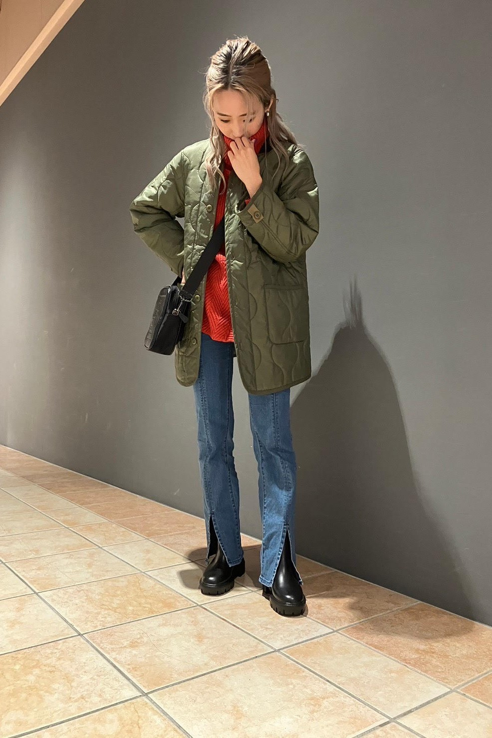 【AVIREX】これで派手カラーもカンタンに!?