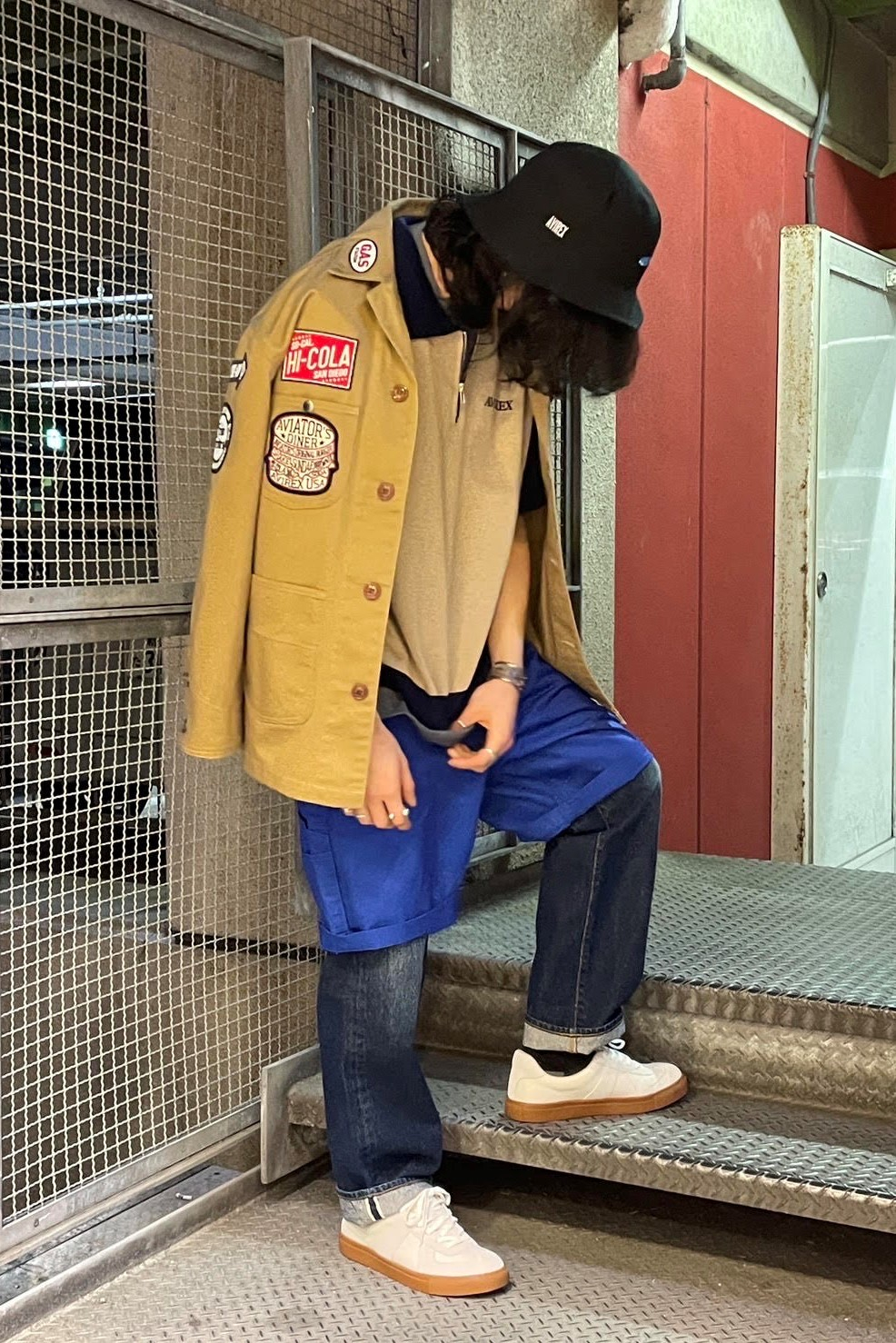 【AVIREX】気温が安定しない時期にはこんなレイヤード!