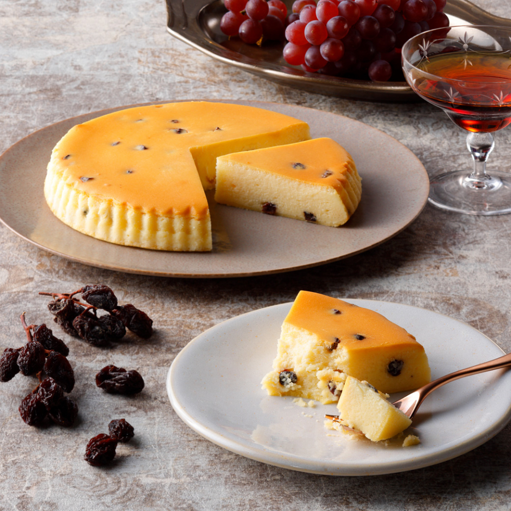 季節限定『御用邸ラムレーズンチーズケーキ』
