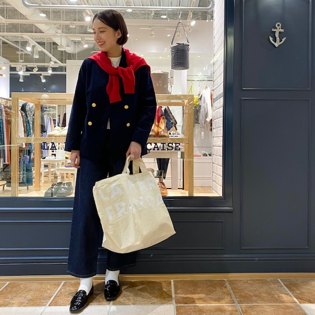 Peak lapel jacket