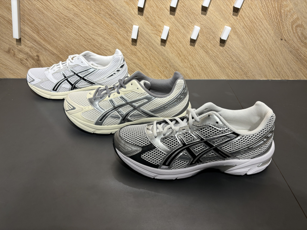 asics 展開スタート