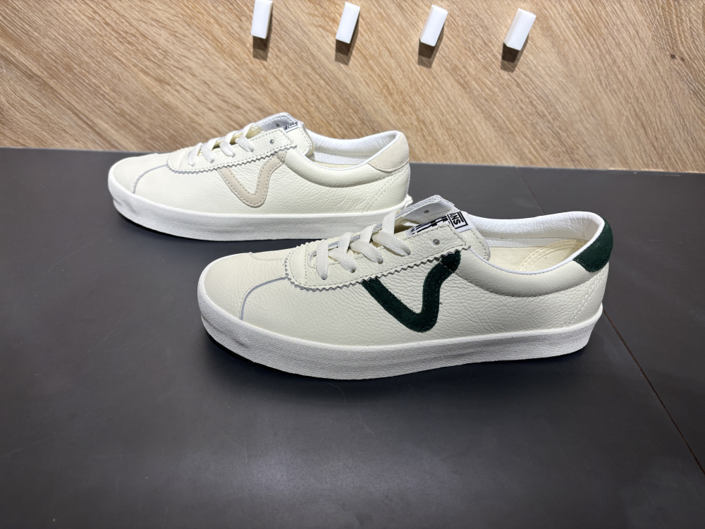 VANS　NEWIN