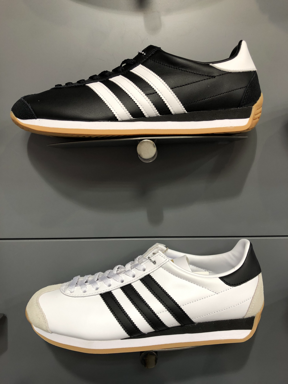 全品割引開催中 Adidas新作商品入荷 Billboard Place 新潟ファッションビル万代ビルボードプレイス