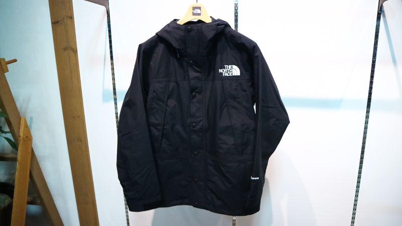 超人気のマウンテンライトジャケットが入荷! - BILLBOARD PLACE 新潟