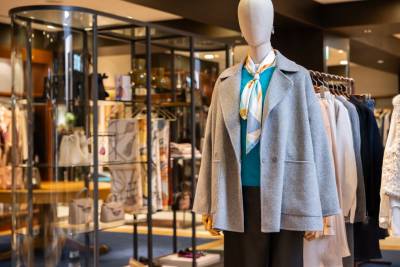 人気ショップ注目の冬アウターと小物をチェック！お得にお買物ができる3日間限定イベントも！