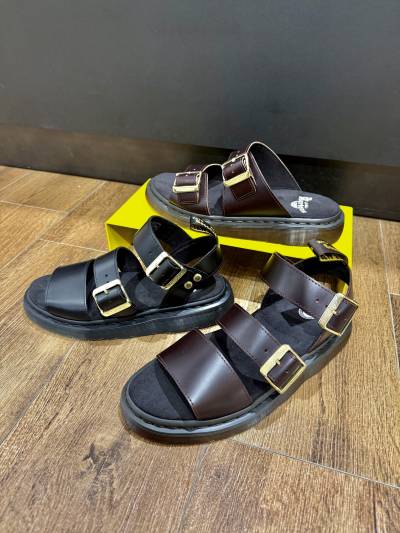 頼れる夏の定番サンダル🏖