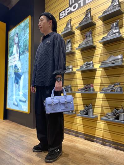 人気のハンドルバッグにSSらしいカラーが仲間入り🌟