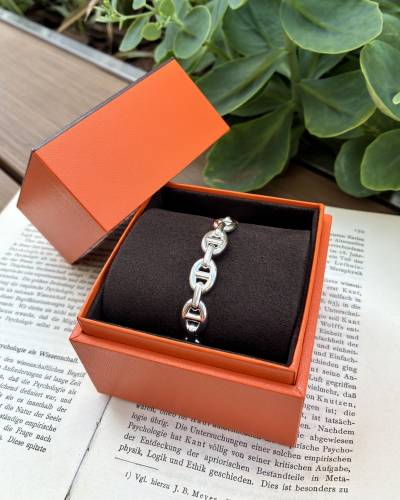 HERMES シェーヌダンクルアンシェネ 入荷いたしました！
