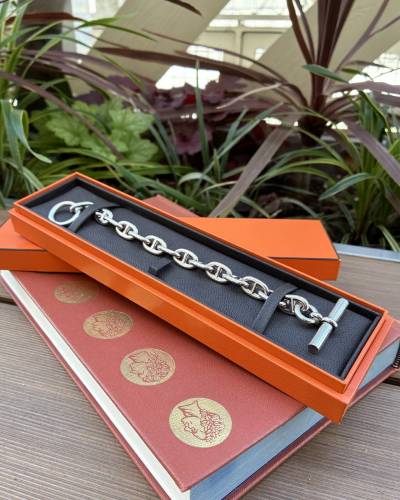 HERMES シェーヌダンクルMMサイズ入荷いたしました！