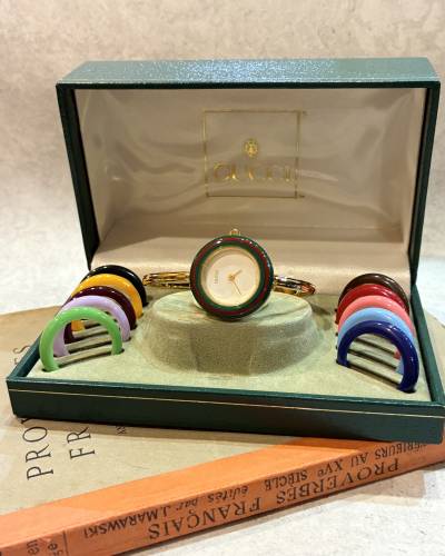 ヴィンテージウォッチ　GUCCIチェンジベゼル入荷いたしました