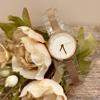 【SKAGEN】フェミニンな小ぶりウォッチ