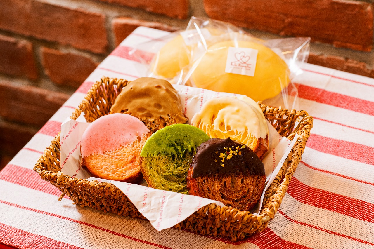 【キャッシュバックキャンペーン開催中!】テイクアウトで楽しむフランスの味。ひんやりスイーツパンも