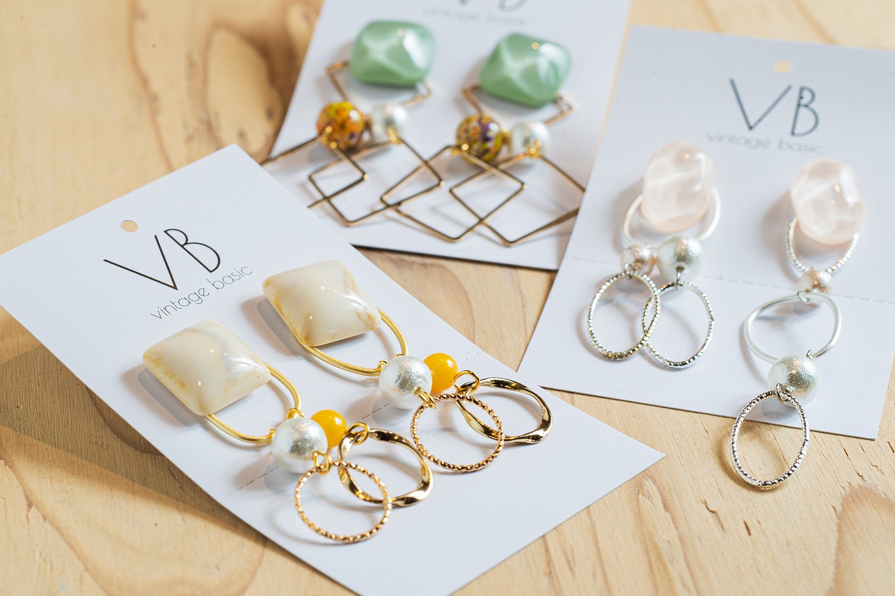 夏のヘアアクセサリーでスタイルアップ!イエベ・ブルベに合わせたアイテム選びも必見!